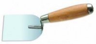 Кельма-шпатель штукатур 80мм из нерж.полир.стали с дер. ручкой 888