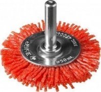 Щетка нейлоновая для дрели 50мм, дисковая со шпилькой проволока, Профессионал (35161-050) ЗУБР