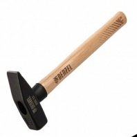 Молоток 800г, деревянная ручка, квадр.боек Denzel