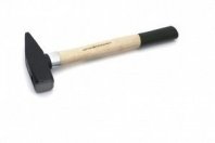 Молоток 1000г с дерев. ручкой  ДТ