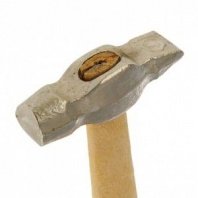 Молоток 800г, деревянная ручка, кругл.боек РемоКолор