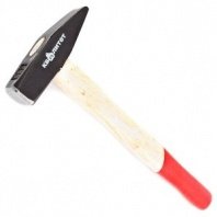 Молоток 500г, деревянная ручка, слесарный Квалитет M-500ДР