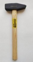 Молоток 1000г, деревянная ручка, кованый MaxiTool